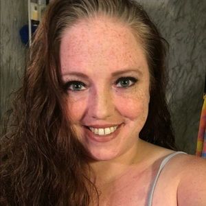 Meet your Posher, Jenifer